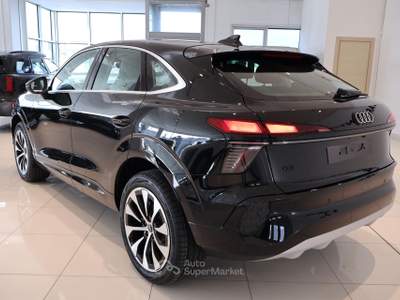 Audi Q3 2.0 tdi Business Advanced 150cv s-tronic Rosso usata Ceglie Messapica