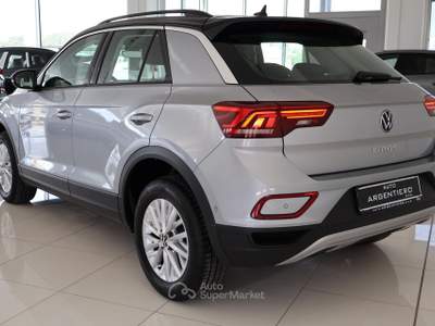 Volkswagen T-Roc 2.0 tdi Life 115cv Rosso usata Ceglie Messapica