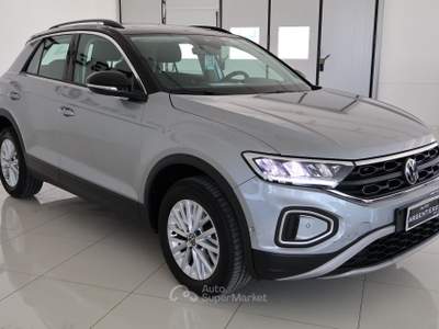 Volkswagen T-Roc 2.0 tdi Life 115cv Rosso usata Ceglie Messapica