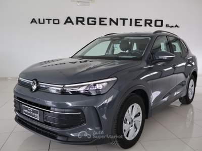 Volkswagen Tiguan 2.0 tdi Life 150cv dsg Rosso usata Ceglie Messapica