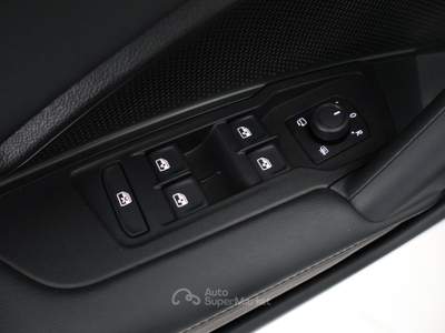 Volkswagen Tiguan 2.0 tdi Life 150cv dsg Rosso usata Ceglie Messapica