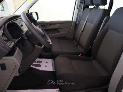 Volkswagen Transporter 2.0 TDI 110CV PC Business 9 posti doppio clima Argento usata Ceglie Messapica