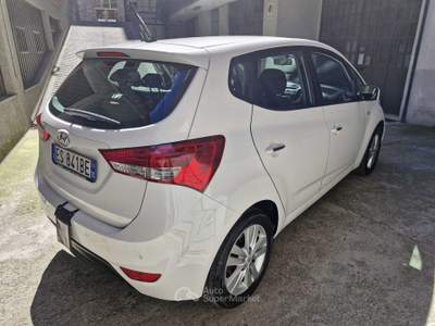 Hyundai ix20 Hyundai ix20 1.4 CRDi 90CV - KM CERTIFICATI Bianco usata Sant'Omero