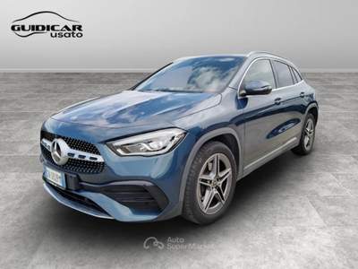 Mercedes-Benz GLA 250 EQ-POWER Premium Speedshift DCT AMG 8G Blu/Azzurro usata Lucca