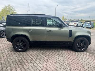 Land Rover Defender 110 3.0D I6 250 CV AWD Auto X-Dynamic SE Verde usata Bologna