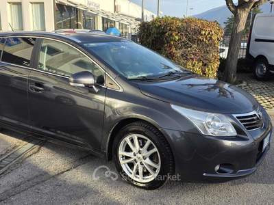 Toyota Avensis 2.2 d-cat Plus Auto. 150CV Grigio usata Foligno