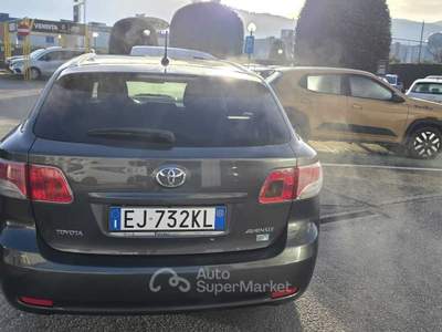 Toyota Avensis 2.2 d-cat Plus Auto. 150CV Grigio usata Foligno