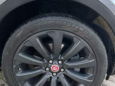 Jaguar E-Pace 2.0d i4 SE awd 150cv auto Grigio usata Goito