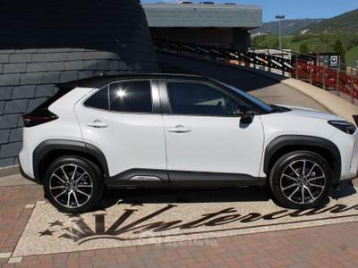 Toyota Yaris Cross 1.5 Hybrid GR SPORT Bianco usata Denno