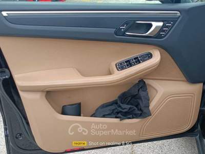 Porsche Macan Auto in Conto Vendita Nero usata Anzio