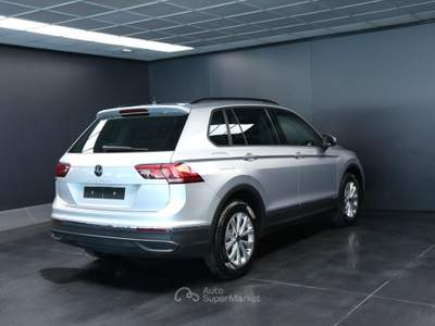 Volkswagen Tiguan 2.0 TDI 150CV DSG Life Argento usata Arsiè