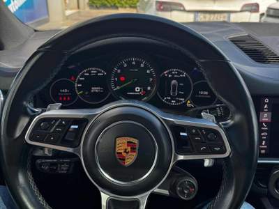 Porsche Cayenne Coupé 3.0 V6 E-Hybrid 462CV Bianco usata San Lazzaro di Savena