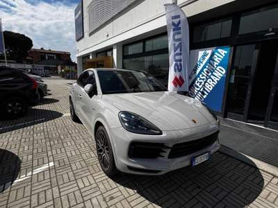 Porsche Cayenne Coupé 3.0 V6 E-Hybrid 462CV Bianco usata San Lazzaro di Savena