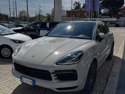 Porsche Cayenne Coupé 3.0 V6 E-Hybrid 462CV Bianco usata San Lazzaro di Savena Porsche Cayenne Coupé 3.0 V6 E-Hybrid 462CV Bianco usata San Lazzaro di Savena