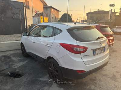 Hyundai ix35 Hyundai ix35 1.7 CRDi 2WD Xpossible Bianco usata Pistoia