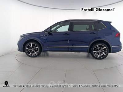 Volkswagen Tiguan allspace 2.0 tdi r-line 150cv 7p.ti dsg Blu/Azzurro usata Assago
