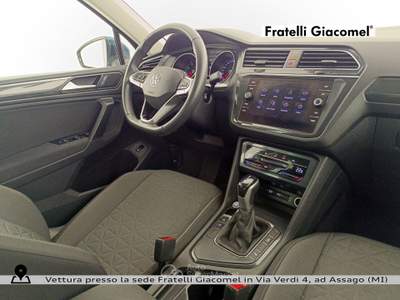 Volkswagen Tiguan 1.5 tsi life 150cv dsg Blu/Azzurro usata Assago