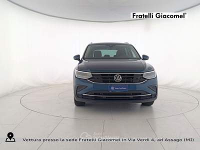 Volkswagen Tiguan 1.5 tsi life 150cv dsg Blu/Azzurro usata Assago