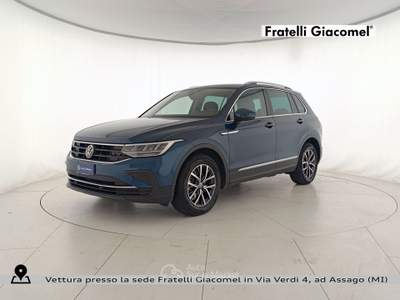 Volkswagen Tiguan 1.5 tsi life 150cv dsg Blu/Azzurro usata Assago