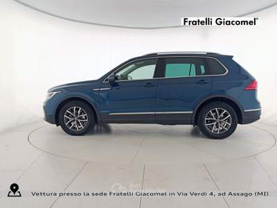 Volkswagen Tiguan 1.5 tsi life 150cv dsg Blu/Azzurro usata Assago