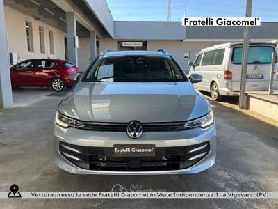 Volkswagen Golf variant 1.5 tsi life 115cv Argento usata Assago