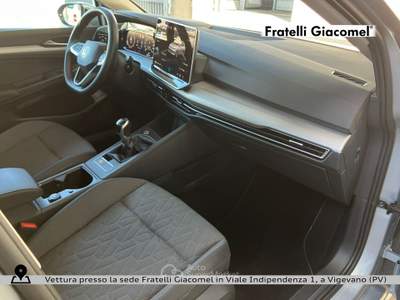 Volkswagen Golf variant 1.5 tsi life 115cv Argento usata Vigevano