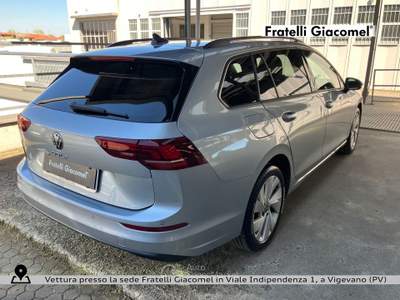 Volkswagen Golf variant 1.5 tsi life 115cv Argento usata Vigevano