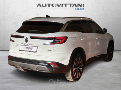 Renault Austral Austral 1.2 E-Tech full hybrid Techno 200cv auto Bianco usata Como