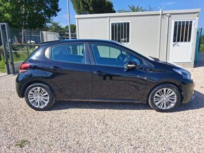 Peugeot 208 BlueHDi 75 5 porte Active usata Laterina