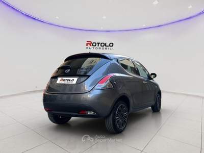 Lancia Ypsilon Ypsilon 1.0 FireFly 5 porte S&S Hybrid Silver Grigio usata Torino