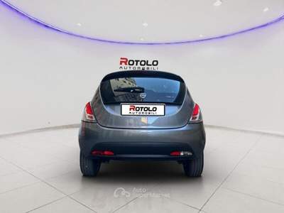Lancia Ypsilon Ypsilon 1.0 FireFly 5 porte S&S Hybrid Silver Grigio usata Torino