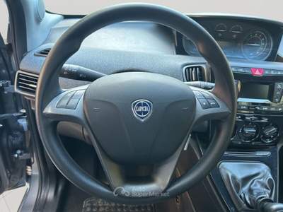 Lancia Ypsilon Ypsilon 1.0 FireFly 5 porte S&S Hybrid Silver Grigio usata Torino