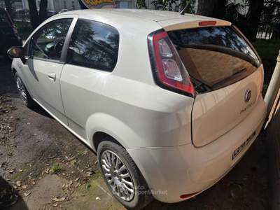 Fiat Punto Punto 3p 1.3 mjt 16v Street (easy) 75cv rate da 99,00 usata Faenza