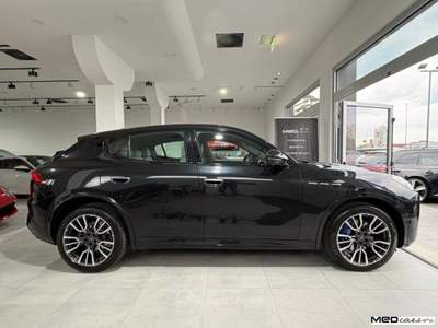 Maserati Grecale 2.0 MHEV Modena Nero usata Rimini