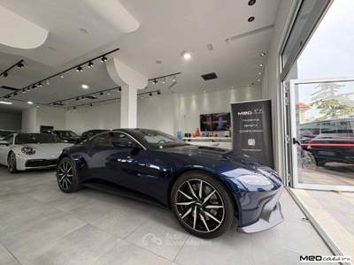 Aston Martin Vantage Coup&eacute; Blu/Azzurro usata Rimini