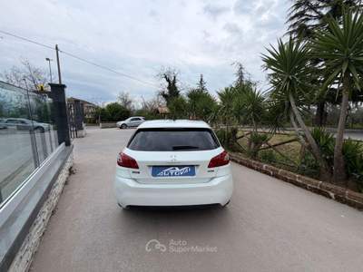 Peugeot 308 BlueHDi 120 S&S Allure usata Campagna