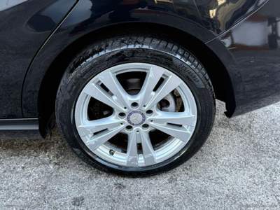 Mercedes-Benz Classe B B 180 d Automatic Premium Nero usata Mesagne