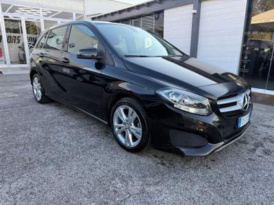 Mercedes-Benz Classe B B 180 d Automatic Premium Nero usata Mesagne