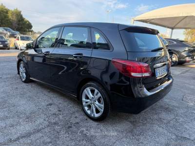 Mercedes-Benz Classe B B 180 d Automatic Premium Nero usata Mesagne