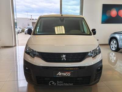 Peugeot Partner BlueHDi 120  Active Bianco usata San Michele Salentino