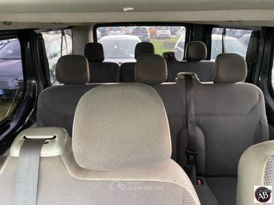 Opel Vivaro  Nero usata Latina