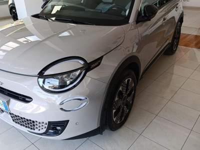 Fiat 600 Hybrid DCT MHEV La Prima usata Pagani