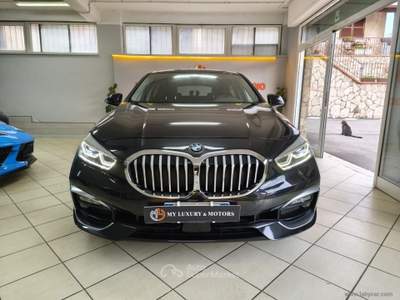BMW Serie 1 118d 118d AUT. 5P LUXURY Nero usata Fonte Nuova