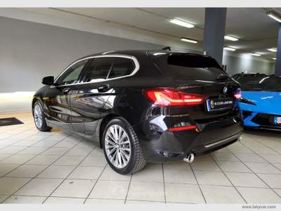 BMW Serie 1 118d 118d AUT. 5P LUXURY Nero usata Fonte Nuova