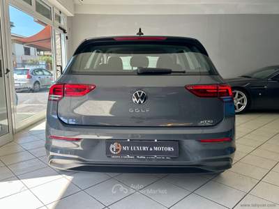 Volkswagen Golf Golf 1.0 eTSI EVO DSG Life usata Fonte Nuova