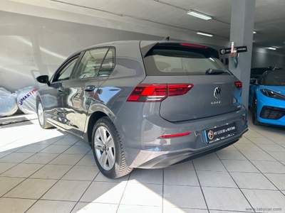 Volkswagen Golf Golf 1.0 eTSI EVO DSG Life usata Fonte Nuova