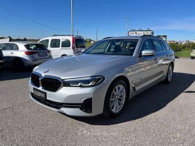 BMW Serie 5 520d 520d Touring Business Argento usata Cerea