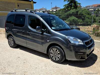 Peugeot Partner Partner Tepee Mix BlueHDi 100 Active 5 POSTI AUTOCARRO Grigio usata Ascoli Satriano