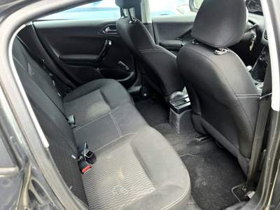 Peugeot 208 208 BlueHDi 75 5p. Active Grigio usata Ascoli Satriano