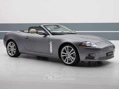 Jaguar XKR 4.2 V8 S/C Convertibile Grigio usata Bassano del Grappa
